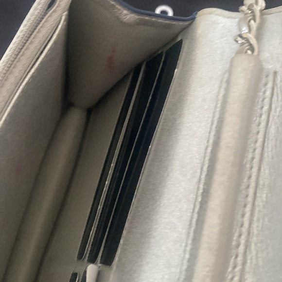 CHANEL cross body tu-tone lambskin wallet on the chain bag, blue and silver - Picture 11 of 16